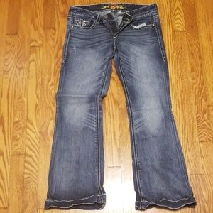 Maurices jeans
